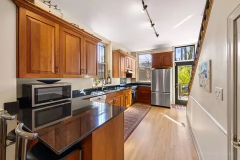 220 S Laflin St, Chicago, IL 60607 photo 13