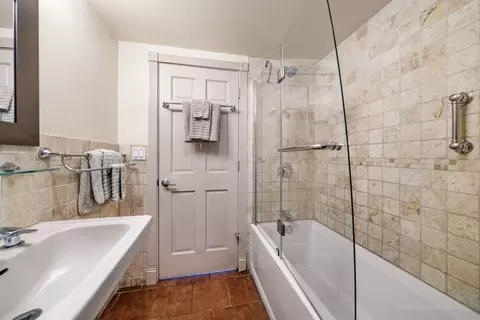 220 S Laflin St, Chicago, IL 60607 photo 49