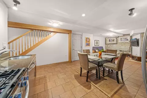 220 S Laflin St, Chicago, IL 60607 photo 45