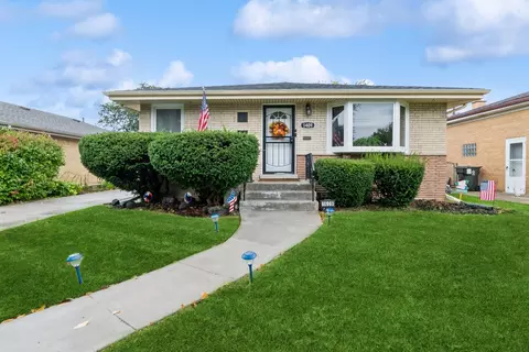 1409 Lahon St, Park Ridge, IL 60068
