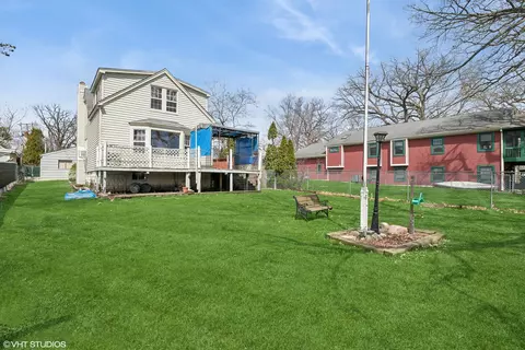 2311 Grove Ln, Cary, IL 60013