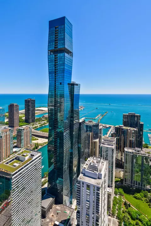 363 E Wacker Dr #5101, Chicago, IL 60601