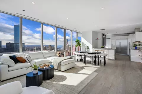 Living - 363 E Wacker Dr #5101, Chicago, IL 60601 photo 4 of 7