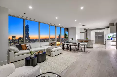Living - 363 E Wacker Dr #5101, Chicago, IL 60601 photo 5 of 7