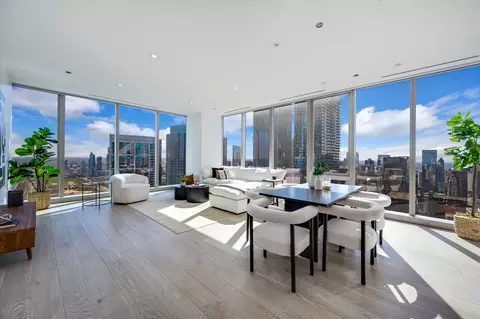 Dining - 363 E Wacker Dr #5101, Chicago, IL 60601 photo 1 of 5