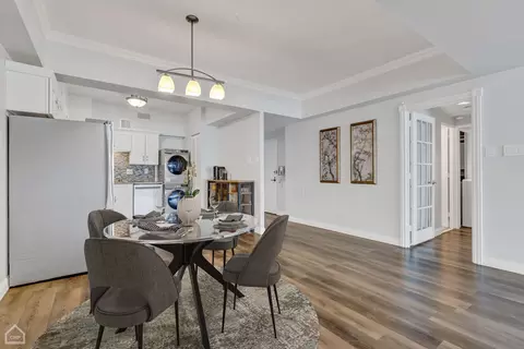 Dining - 175 E Delaware Pl #5310, Chicago, IL 60611 photo 2 of 4