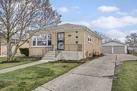 2925 S 12th Ave, Broadview, IL 60155