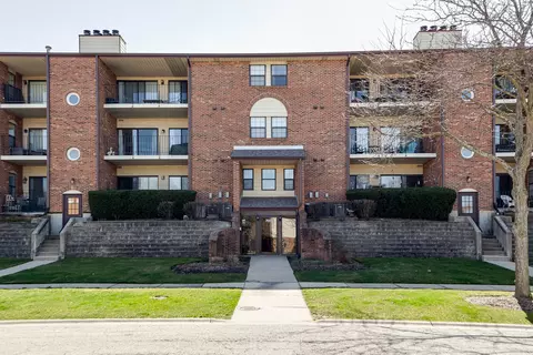 700 Weidner Rd #302, Buffalo Grove, IL 60089