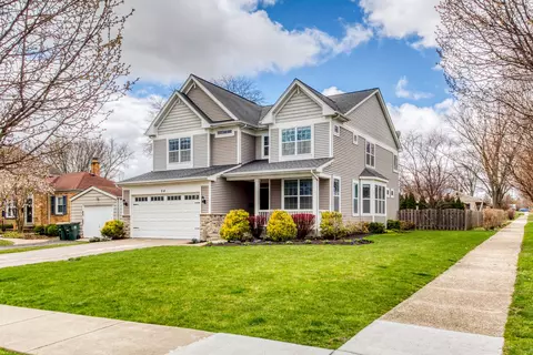 54 N Ashland Ave, Palatine, IL 60074