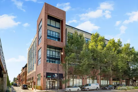 3946 N Ravenswood Ave #611, Chicago, IL 60613