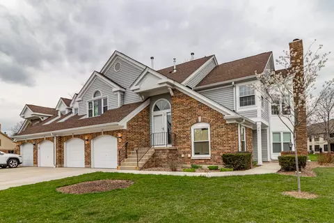 28 Willow Pkwy, Buffalo Grove, IL 60089