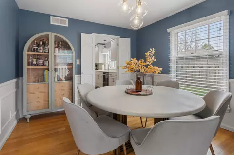 Dining - 1107 Harrington Dr, Champaign, IL 61821 photo 5 of 5