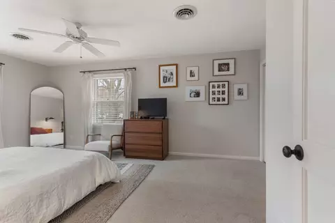 Bedroom - 1107 Harrington Dr, Champaign, IL 61821 photo 1 of 8