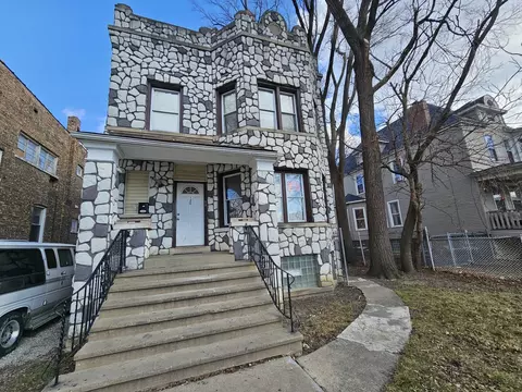 125 N Lotus Ave, Chicago, IL 60644