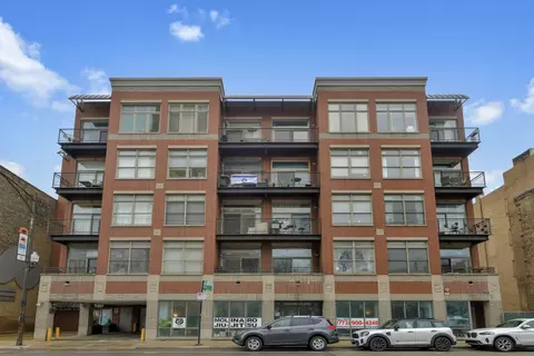 3260 N Clark St #407, Chicago, IL 60657