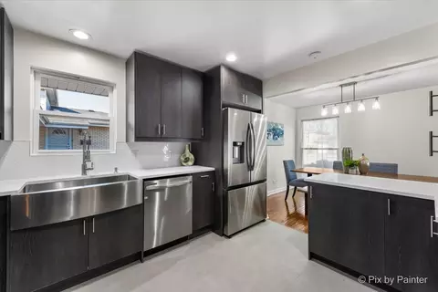 Kitchen - 15528 Sunset Dr, Dolton, IL 60419 photo 3 of 4