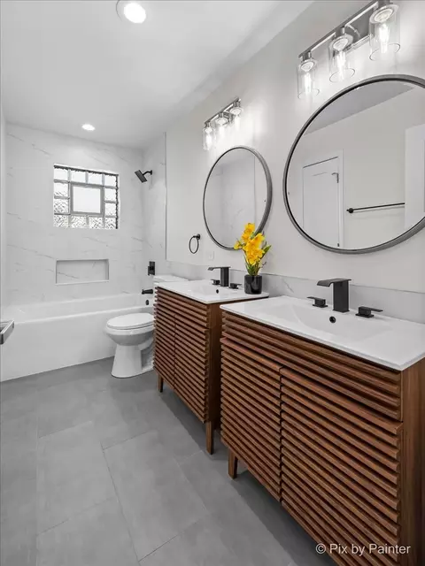 Bath - 15528 Sunset Dr, Dolton, IL 60419 photo 1 of 2