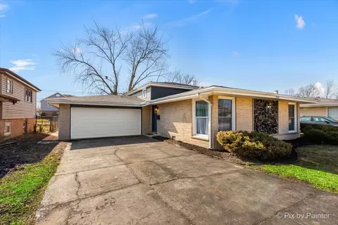 Exterior - 15528 Sunset Dr, Dolton, IL 60419 photo 5 of 10