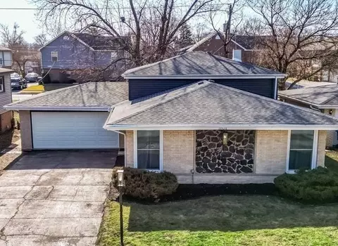 Exterior - 15528 Sunset Dr, Dolton, IL 60419 photo 3 of 10
