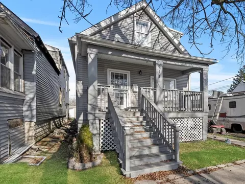 Exterior - 914 E 92nd Pl, Chicago, IL 60619 photo 8 of 11