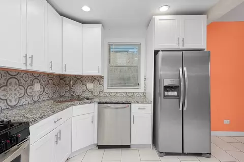 Kitchen - 914 E 92nd Pl, Chicago, IL 60619 photo 3 of 6