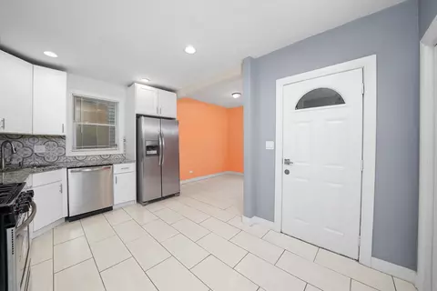 Kitchen - 914 E 92nd Pl, Chicago, IL 60619 photo 1 of 6