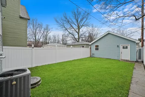 Exterior - 914 E 92nd Pl, Chicago, IL 60619 photo 3 of 11