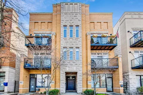 2151 W Roscoe St #3W, Chicago, IL 60618