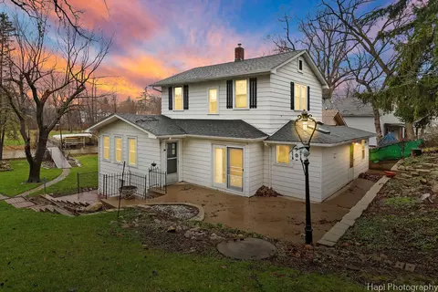 34750 N Oak Ave, Ingleside, IL 60041