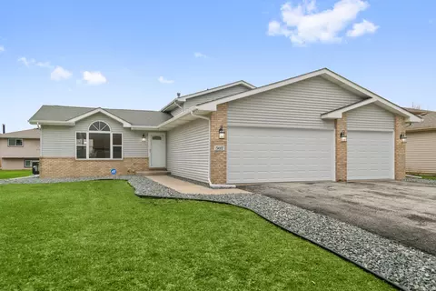 507 Farm View Rd, University Park, IL 60484