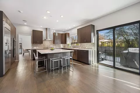 Kitchen - 989 Forestway Dr, Glencoe, IL 60022 photo 2 of 4