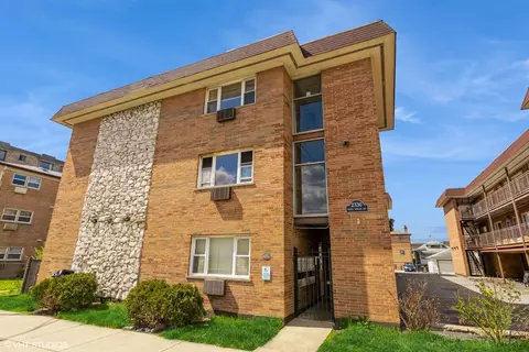 2330 N Harlem Ave #3A, Elmwood Park, IL 60707