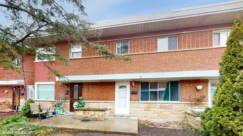 130 E Northwest Hwy #F, Des Plaines, IL 60016