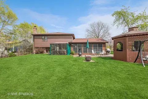 Exterior - 22906 State St, Steger, IL 60475 photo 4 of 6