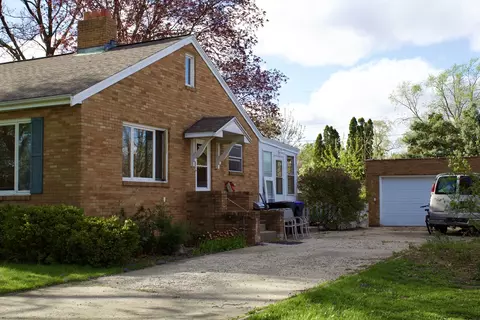 Exterior - 1210 Croxton Ave, Bloomington, IL 61701 photo 3 of 6