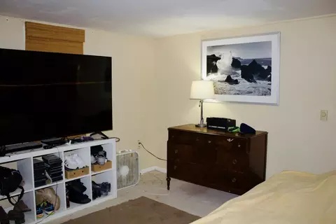 Bedroom - 1210 Croxton Ave, Bloomington, IL 61701 photo 9 of 10