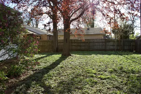 Exterior - 1210 Croxton Ave, Bloomington, IL 61701 photo 5 of 6