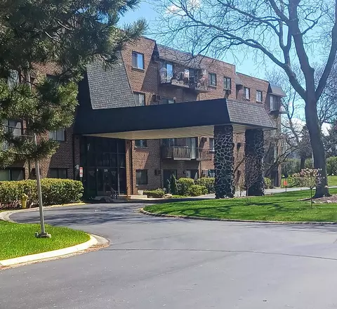 235 N Mill Rd #213B, Addison, IL 60101