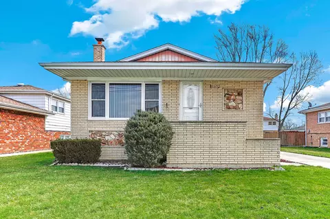 9329 Melvina Ave, Oak Lawn, IL 60453