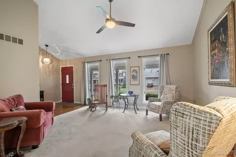 609 Maple Ave, Elburn, IL 60119 photo 7