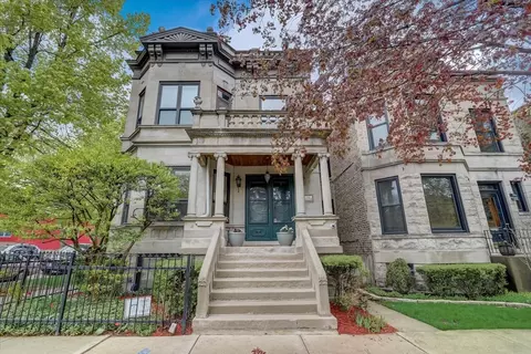 2500 N Mozart St, Chicago, IL 60647