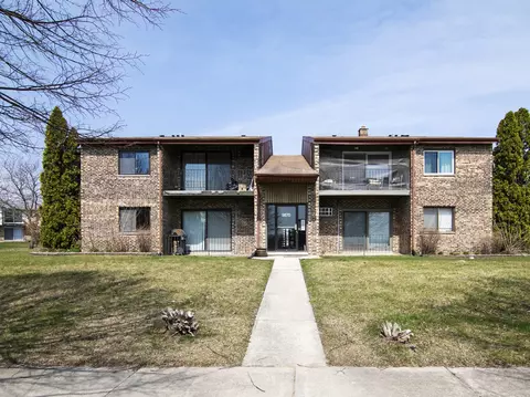 9870 Cordoba Ct #2D, Orland Park, IL 60462
