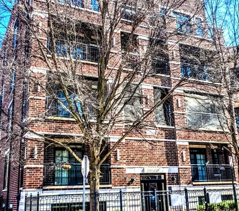 3763 N Wilton Ave #2N, Chicago, IL 60613