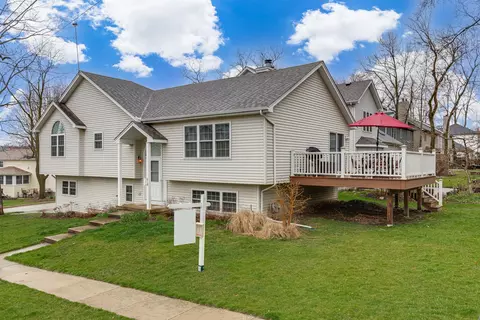 618 S 4th Ave, Saint Charles, IL 60174