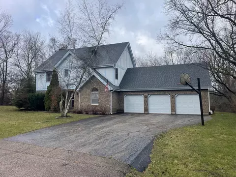 40670 N Black Oak Ave, Antioch, IL 60002
