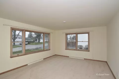 3701 W Anne St, Mchenry, IL 60050 photo 4