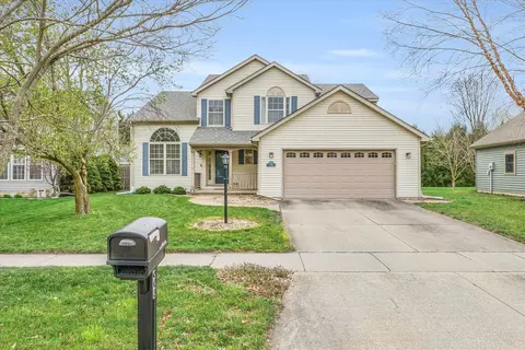 608 Indigo Dr, Savoy, IL 61874