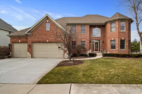 4219 Chaparral Dr, Naperville, IL 60564