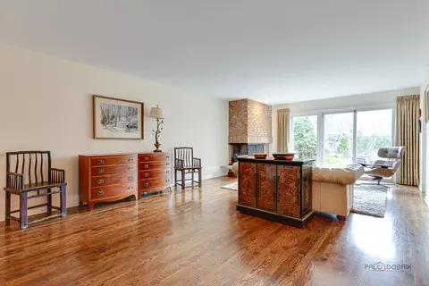 Living - 1731 Wildberry Dr #E, Glenview, IL 60025 photo 2 of 10