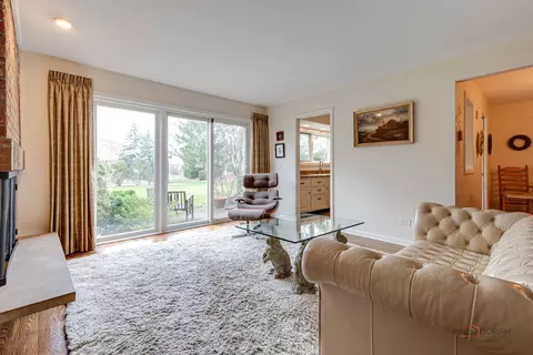 Living - 1731 Wildberry Dr #E, Glenview, IL 60025 photo 5 of 10